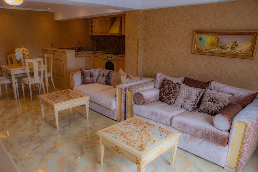 Luxury Apartment 'Rich' فيلينغراد المظهر الخارجي الصورة
