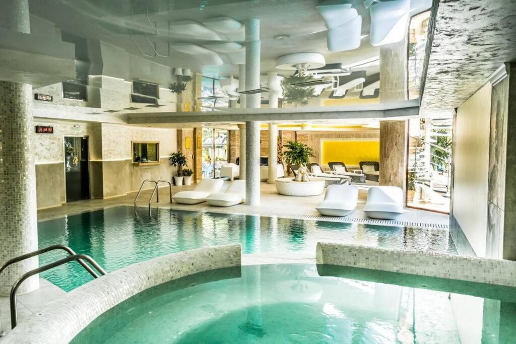 Luxury Apartment 'Rich' فيلينغراد المظهر الخارجي الصورة