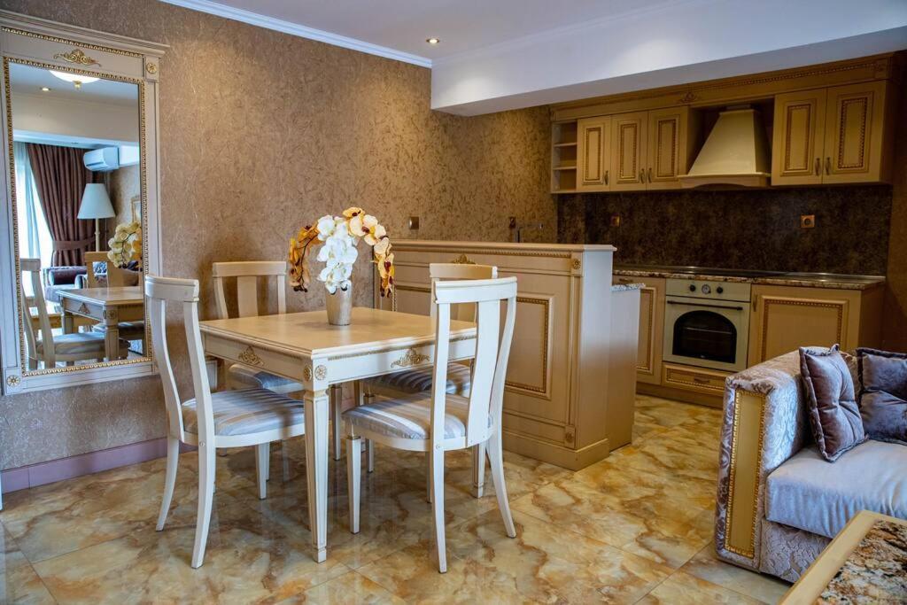 Luxury Apartment 'Rich' فيلينغراد المظهر الخارجي الصورة